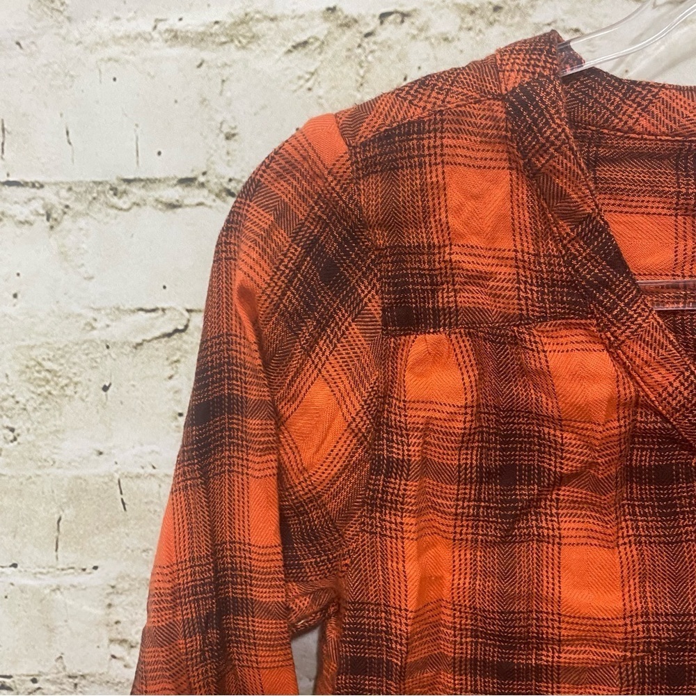 Rebecca Malone Orange Black Plaid V Neck Tab Sleeve Popover Top - Picture 2 of 6